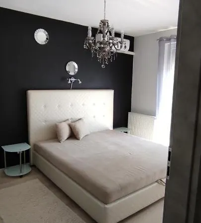Ikon Apartman Hajduszoboszlo Exterior photo
