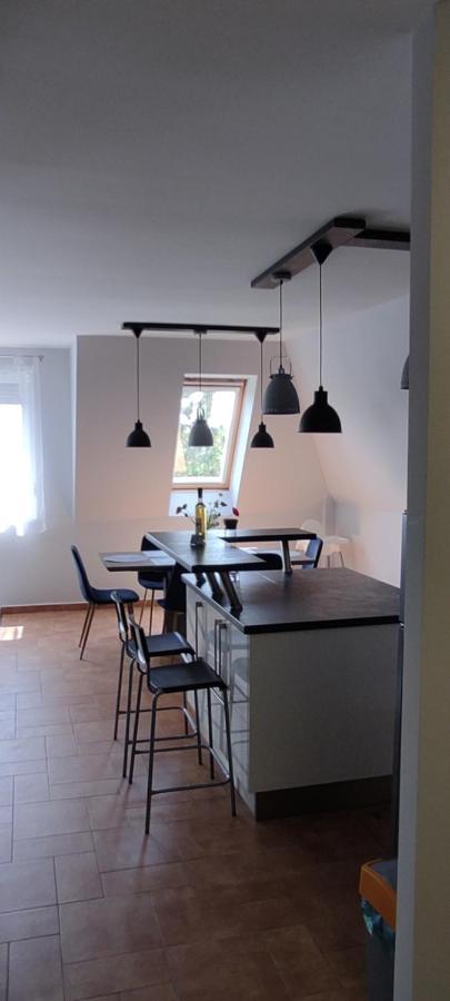 Ikon Apartment *